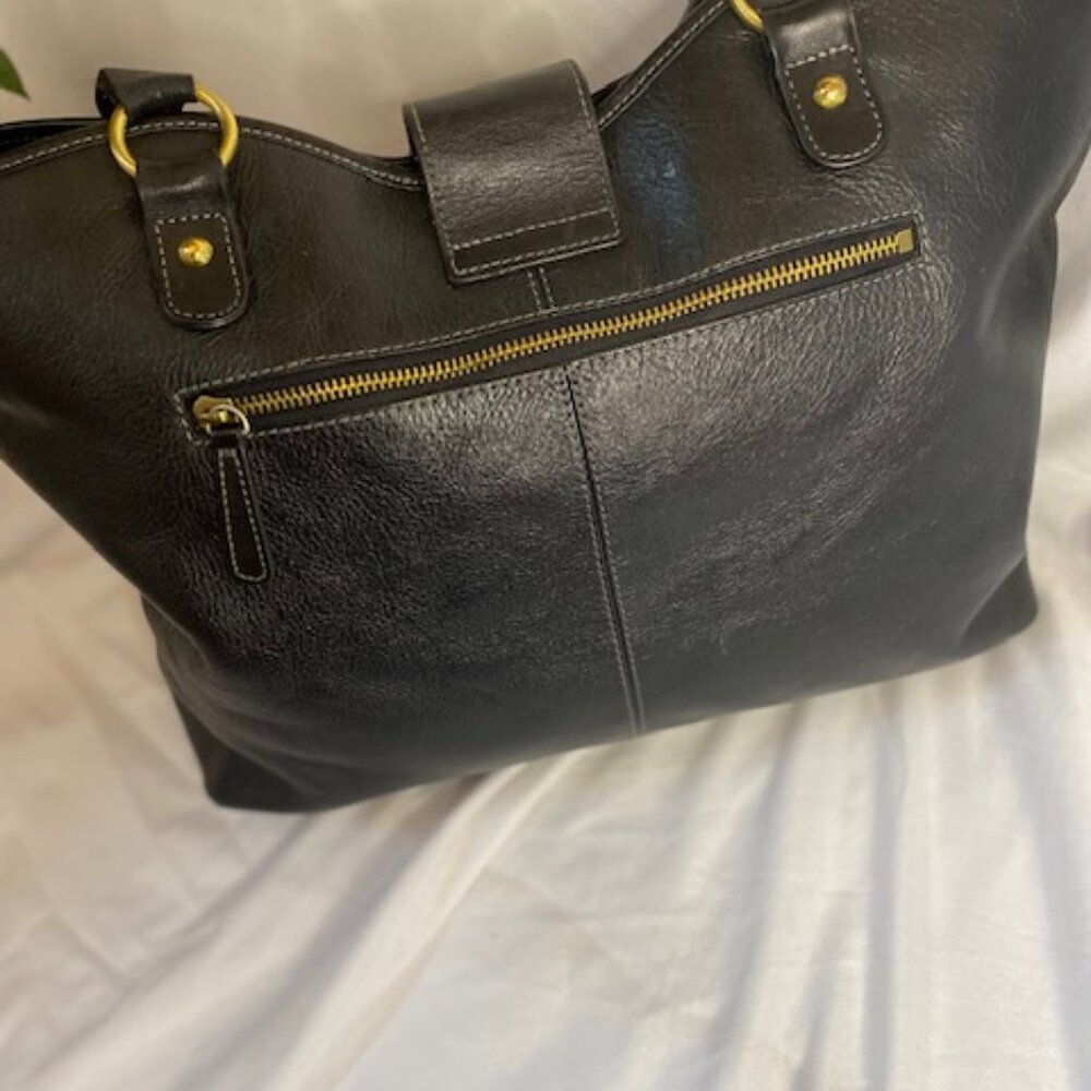 Etienne Aigner Large Black Leather tote/should bag with gold hardware - Picture 3 of 9
